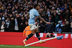 TA：薩維尼奧接近與曼城續約至2031年，曼城夏窗拒絕熱刺報價