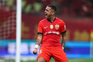 滬媒：一度被懷疑是“假貨”的萊昂納多，成為海港隊的超級英雄