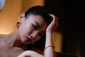 直播吧體育女神大賽32強PK賽Day4：潘曉婷對決趙麗娜 夏思凝出戰