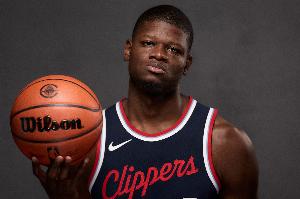 隊記：爵士通過發展聯盟下屬球隊與鵜鶘下屬球隊交易 獲得班巴