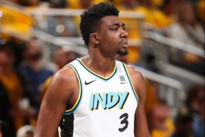 上賽季場均6.5分3.8板！美記：托布與騎士簽的是無保障合同