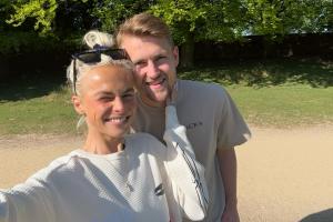 郵報：德里赫特妻子沉迷于占卜和煉金術等偽科學，兩人已經分居