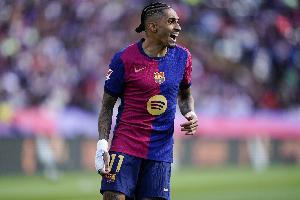 馬卡報：拉菲尼亞大腿后側不適被換下，預計會缺席周一聯賽