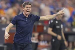 英超暫列第三，水晶宮主帥：當前專注當下，不談最終排名；執教曼聯？傳聞而已。