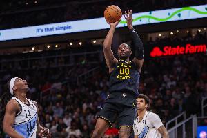 媒體人指出，庫明加在庫里體系中顯得有些不協調，隨著巴特勒的加盟，他的場上角色和定位也因此受到了影響。