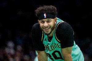 Stein：勇士與小庫里簽的是Ex-9合同，若被裁則需等待新賽季過一個月后方可重新簽約。