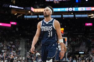 克萊：我常重看獨行俠11年奪冠紀錄片 那支球隊彰顯了團隊籃球的真諦