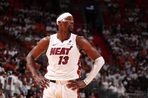 鮑威爾：我與阿德巴約合練的時間尚短，但默契正在逐步形成。