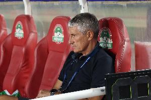 媒體人指出，國安隊訓練強度不足，且塞蒂恩的教練團隊內部已產生矛盾。