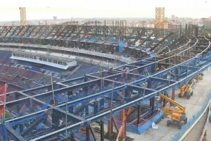 世體：巴塞羅那市政府下令諾坎普項目全面停工，巴薩俱樂部仍在等待最終的使用許可。