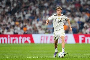 赫伊森因小腿傷勢退出了國家隊，但皇馬方面仍相信他能趕上國家德比。