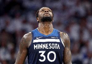 蘭德爾在終結進攻上仍有起伏，而華子把握住了不少出手機會。