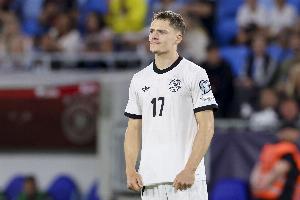 圖片報：維爾茨在國家隊瘋狂加練，結束射門訓練后又轉戰健身房。