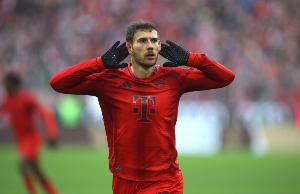 圖片報報道稱，格雷茨卡渴望留在拜仁并完成續約，但他有可能在明年夏天離開球隊。