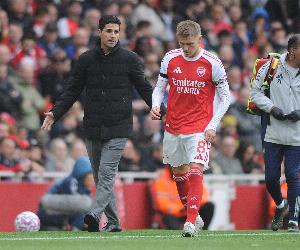 挪威前隊醫更新傷情評估：厄德高恐因傷缺陣6至8周，實際傷勢或更為嚴重。