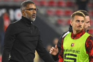 法國媒體報道稱，雷恩隊內更衣室問題嚴峻，部分球員對主帥的戰術部署存有疑慮。