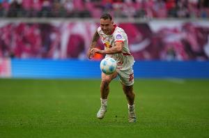 德天空：萊比錫后衛勞姆的解約金將在明年夏天降至4000萬歐以下，相比此前將減少1000萬歐。