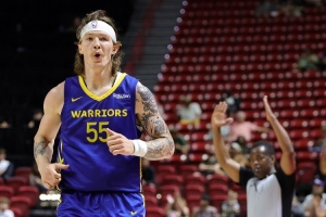 夏聯期間，勇士代表隊球員馬德森場均貢獻9.2分；熱火隊則已簽下落選秀馬德森，并裁掉了基爾斯。