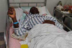 主刀醫生：廣西外援阿薩莫阿術后恢復超預期，重返賽場問題不大！