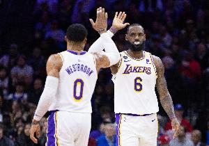 丹尼-格林認為，威少在湖人缺乏出手空間并非詹姆斯的責任，并且在離開湖人隊后，他仍在聯盟中征戰了多個賽季。