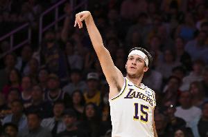 里夫斯：我的動作都是隨比賽自然做出來的 相比克六更喜歡雷迪克