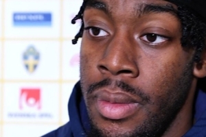 接連不敵瑞士和科索沃，伊蘭加賽后致歉：只想向瑞典人民說聲對不起。