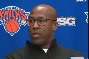 面包談啟用亞布塞萊打中鋒：這是一次學習過程，其下半場表現已有顯著提升。