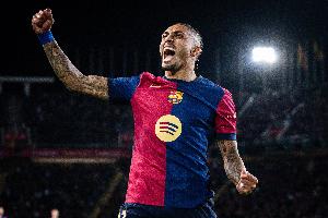 拉菲尼亞因推遲復出將缺席兩場比賽，但仍有可能入選巴薩國家德比大名單。