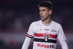 ESPN消息：前海港球員奧斯卡不幸再次遭遇傷病，預計將因此缺席一個月的比賽。