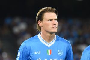 舒梅切爾：曼聯出售小麥和霍伊倫均屬重大失誤，二人皆具備曼聯特質。