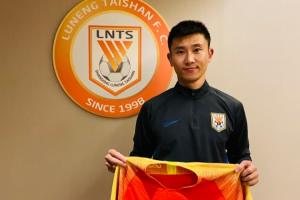 直播吧消息：前國腳周海濱，年屆40歲，將執掌U15國足教鞭。