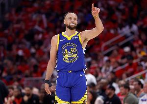 庫里表示，健康始終是第一位的，我們唯有拼盡全力，然后靜候幸運降臨。