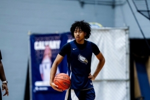 堅持訓練！朱正更新社媒分享多張近期汗流浹背的訓練照。