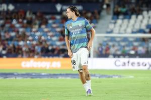 卡拉雷斯：我們的目標是贏得一切，姆巴佩與居萊爾關系融洽。