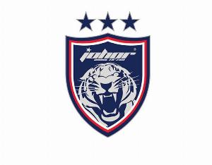 足球報報道：蓉城亞冠對手柔佛雖有3名歸化球員禁賽，但外援整體實力仍不容小覷。