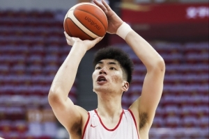 坎塔布里亞主帥評價余嘉豪：他理解球隊體系，在這里打球會很輕松。