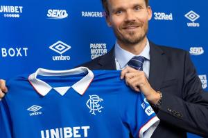 官方確認丹尼-羅爾將執教流浪者，此前曾與穆斯卡特傳出緋聞；穆斯卡特則將繼續留任海港主教練。