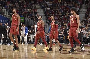 騎士隊目前是聯盟中唯一一支奢侈稅超過“第二土豪線”的球隊，其奢侈稅賬單高達1.63億美元。