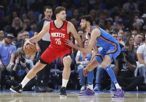 申京生涯新高：5記三分轟下39分11板7助，關鍵球也由他掌控，正負值+9