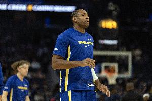 科爾：為避免格林整個賽季都打五號位，對陣掘金時或讓霍福德首發出場。