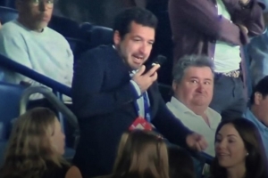 西甲海外賽計劃取消，引發比利亞雷亞爾主席強烈不滿，其情緒激動且憤怒。