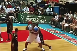 籃球場上最大的BUG！約老師：我有挑戰了？