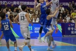 楊毅：國內聯賽就是自娛自樂 培養不出世界級的核心運動員~