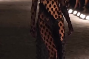 同樣都是頂級超模，肯豆vs庫茲馬女友溫妮-哈洛，你怎么選？