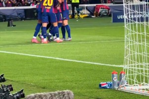 現場原聲費蘭托雷斯歐冠首秀進球，來自拉什福德的助攻