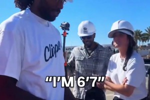 還在長身體？小女孩問小卡現在多高 后者回應：2米01