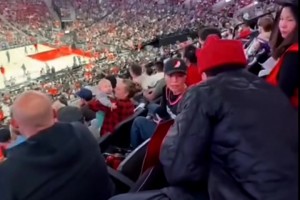 狠狠一波文化輸出國外球迷現場現學現賣喊出：楊瀚森牛逼！