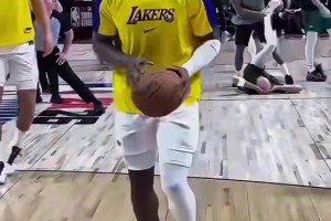 布朗尼這是在練習什么腳步？看起來似乎走了很多步