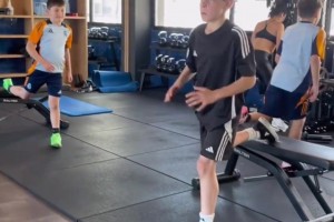 皇馬U13這力量訓練簡直夸張，感覺比國內不少青訓訓練量要大！