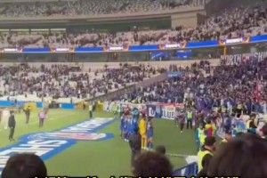 申花逼平英博喪失爭冠追分良機!賽后上海球迷喊出“丟人現眼”